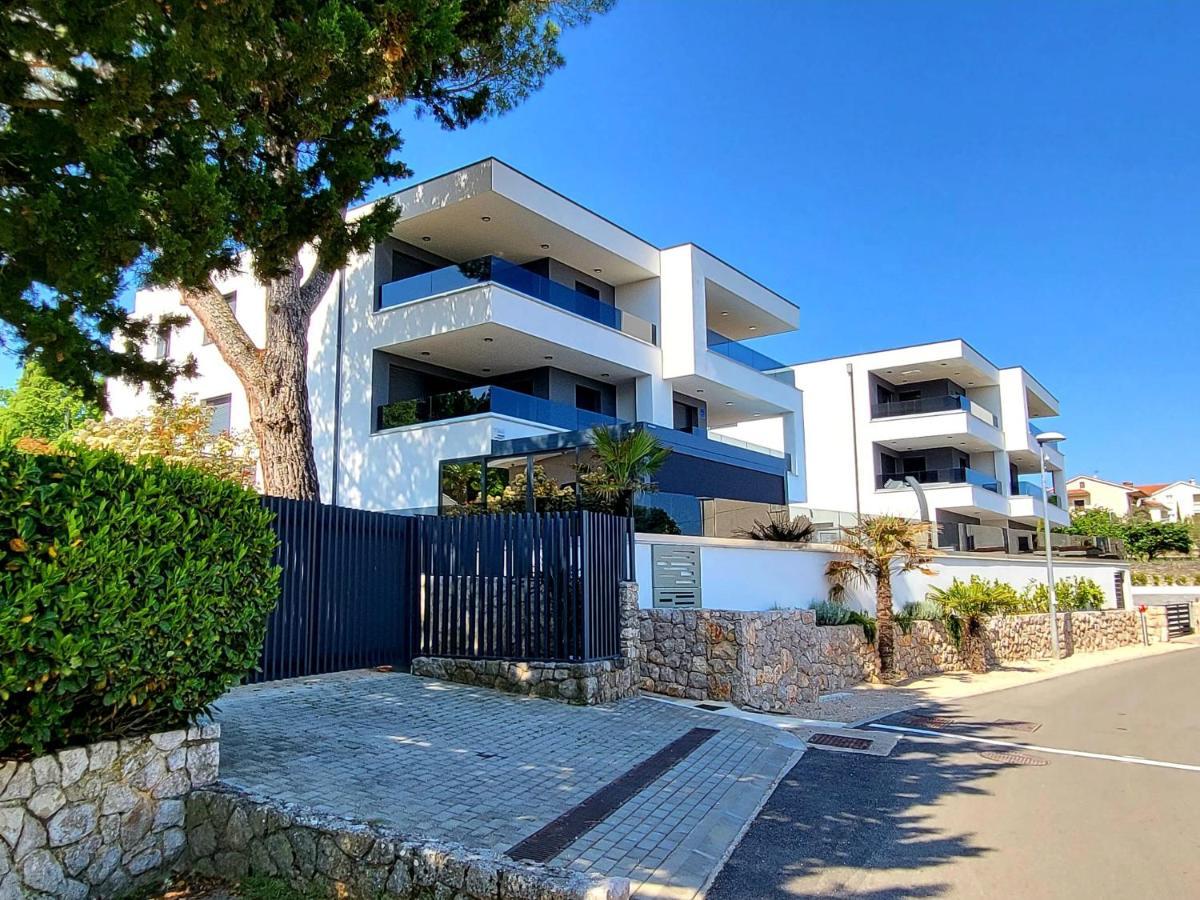 Modern Apartments Elle Malinska Вантачичи Екстериор снимка