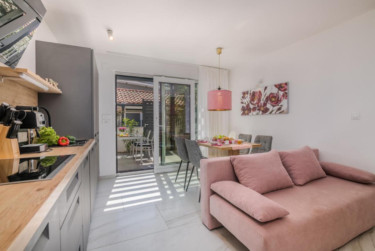 Modern Apartments Elle Malinska Вантачичи Екстериор снимка