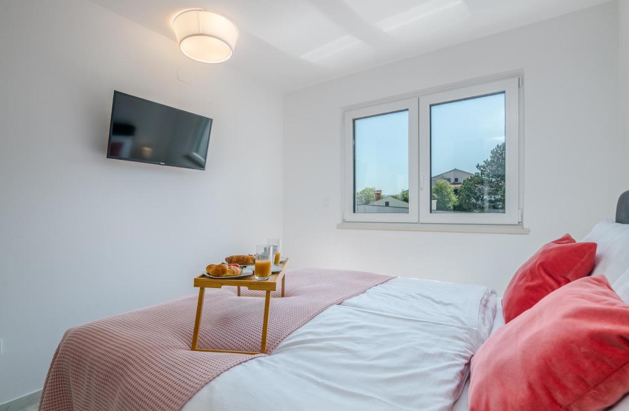 Modern Apartments Elle Malinska Вантачичи Екстериор снимка