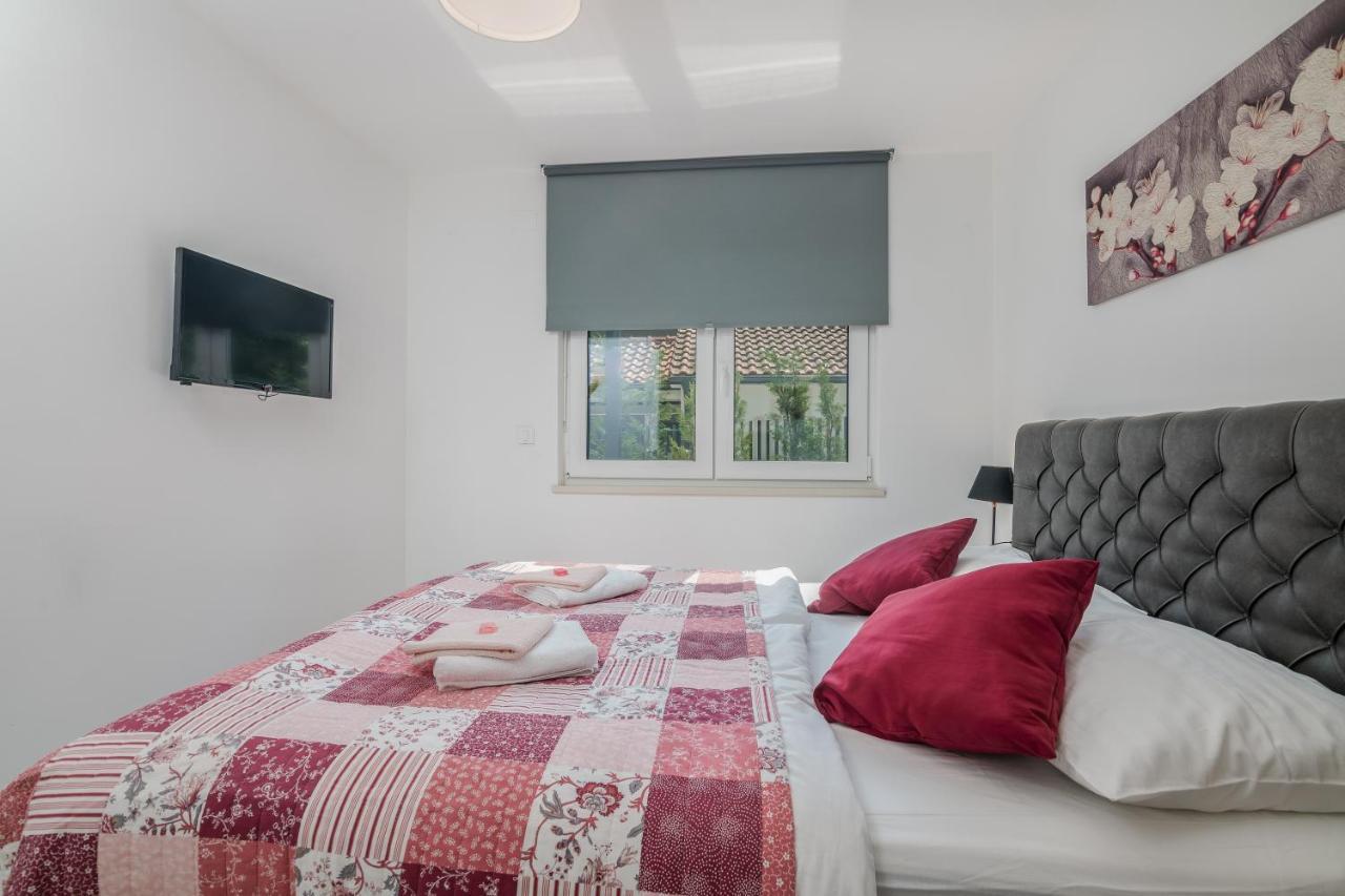 Modern Apartments Elle Malinska Вантачичи Екстериор снимка