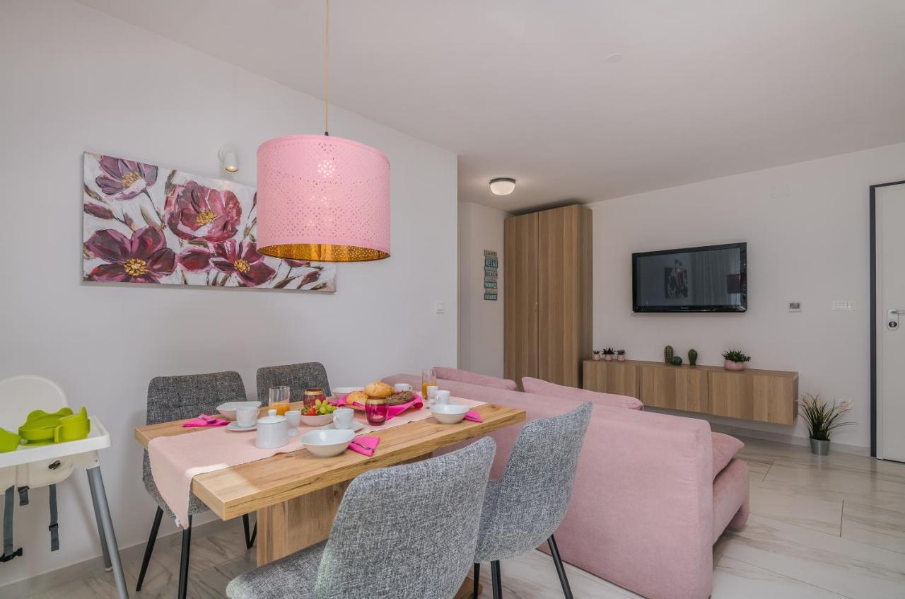 Modern Apartments Elle Malinska Вантачичи Екстериор снимка