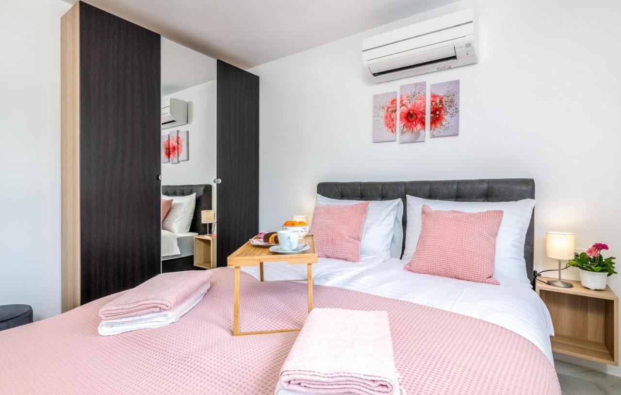 Modern Apartments Elle Malinska Вантачичи Екстериор снимка